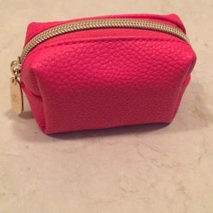 *MUST BUNDLE* ELF makeup case